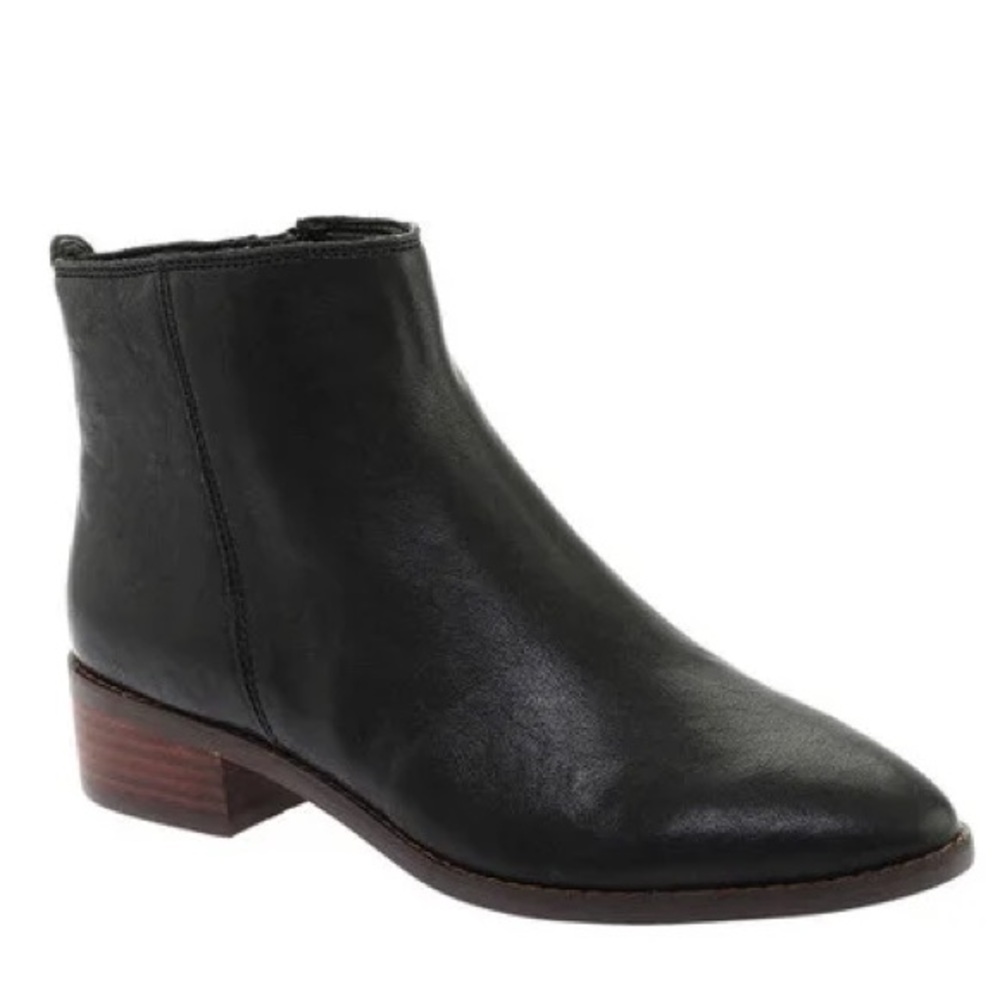 Lucky Brand Letrica Black Leather Chelsea Zip Boots Ankle Sz 7.5 Org. $139